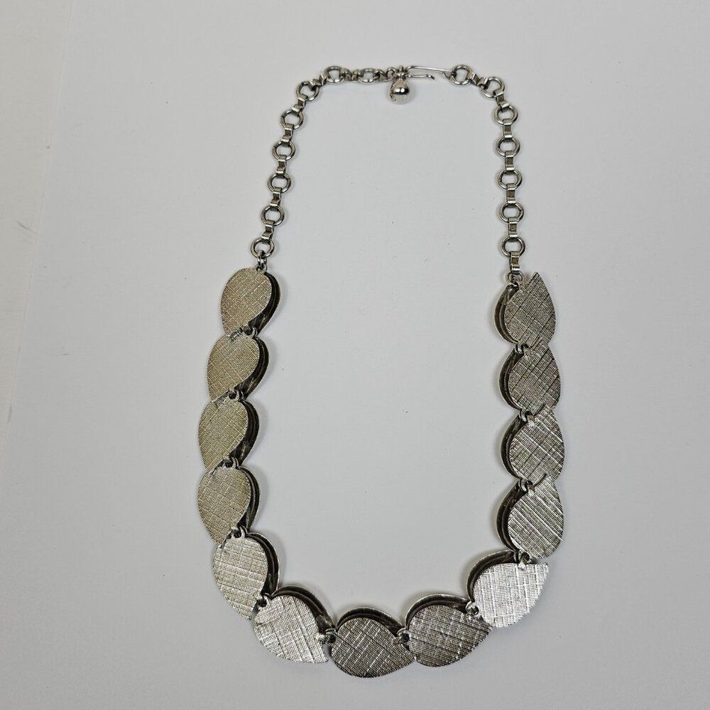 Vintage Choker Necklace Silver Tone Metal Leaf Leaves Link Smooth Textured - Picture 6 of 14